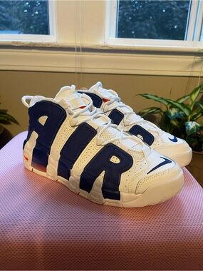 Nike Air More Uptempo Knicks (GS) size 7y